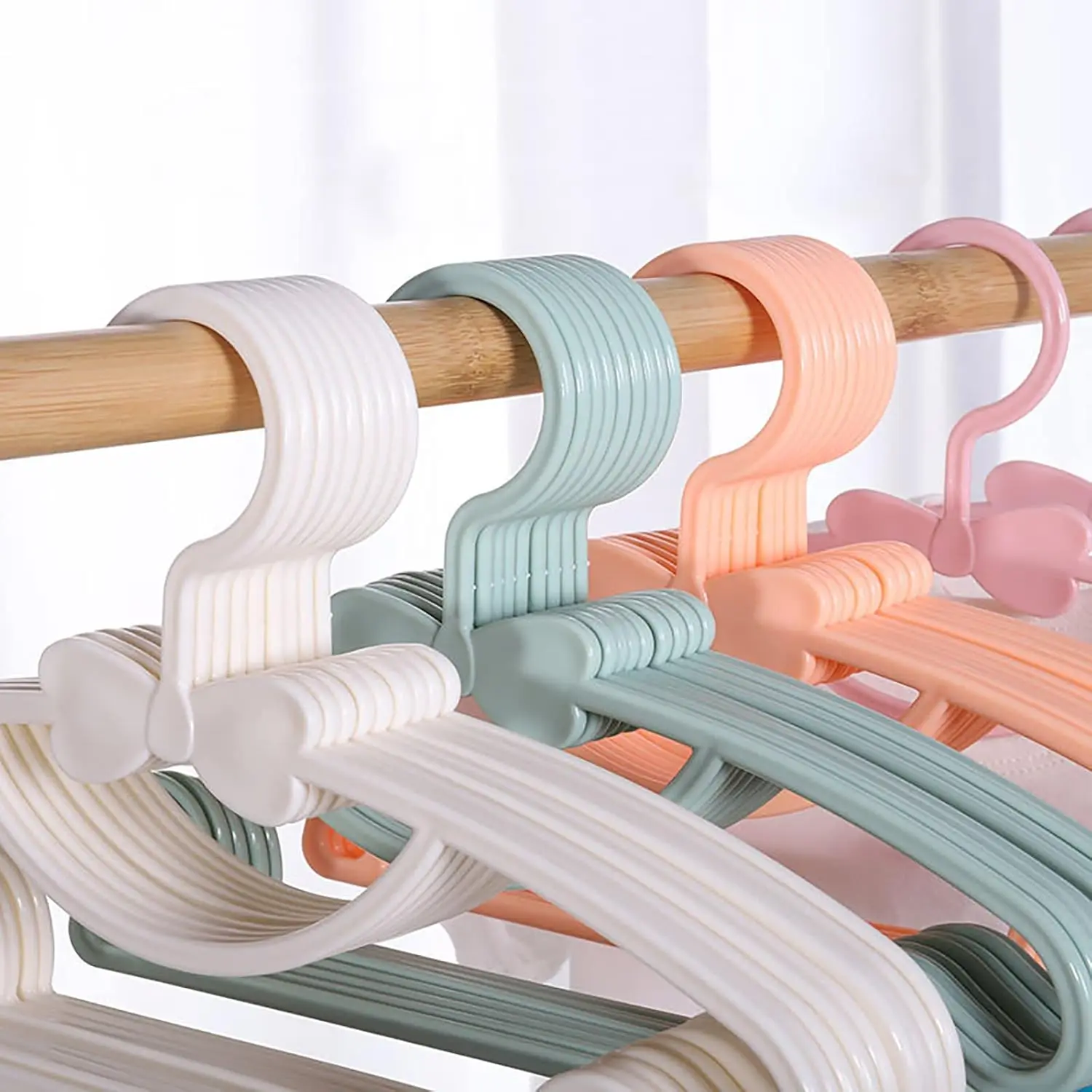 Baby Clothes Racks Plastic Tow - Baby Clothing Display ulasan dan harga